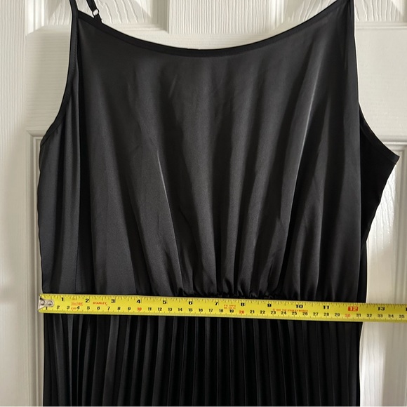 New Rachel Zoe Women's Black Pleated Maxi Dress, Stretch, Size Medium - Picture 6 of 9